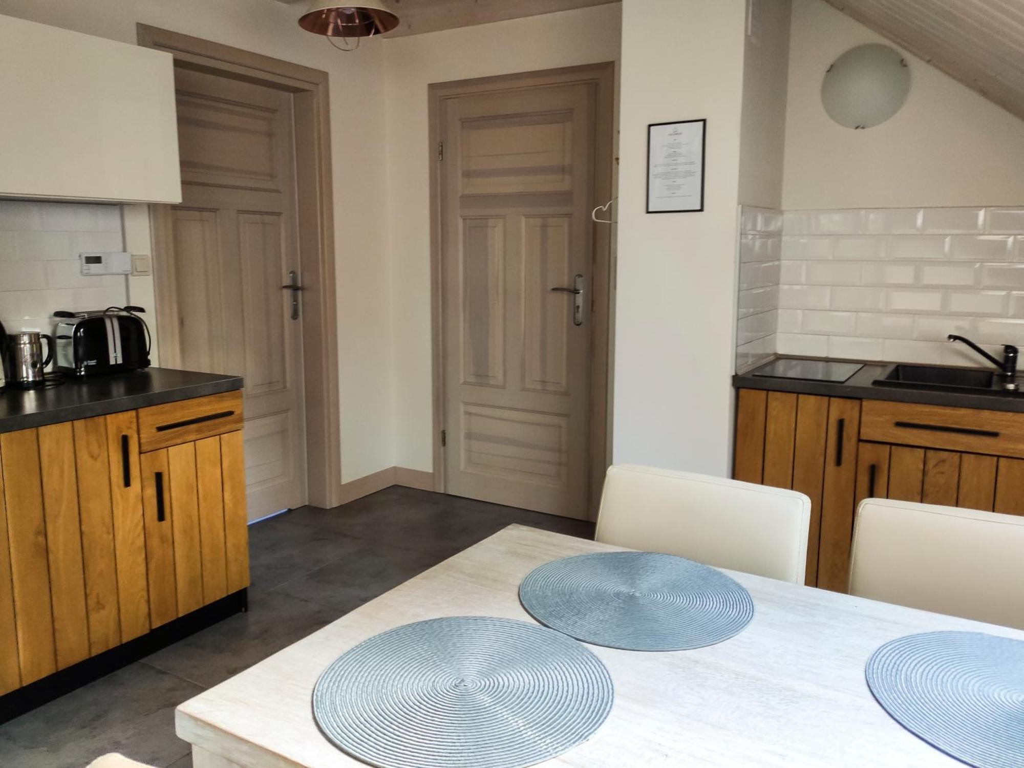 Mazursko - Komfortowe Apartamenty Nad Jeziorem, Sauna, Kominki Na Parterze Кретовини Стая снимка